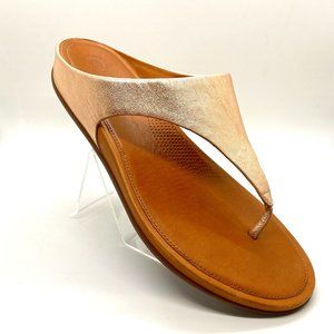 FitFlop womens Banda flip flop sandal in rose gold leather size 10